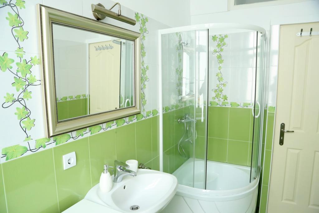 Casa Blanca Apartment Сибиу Екстериор снимка