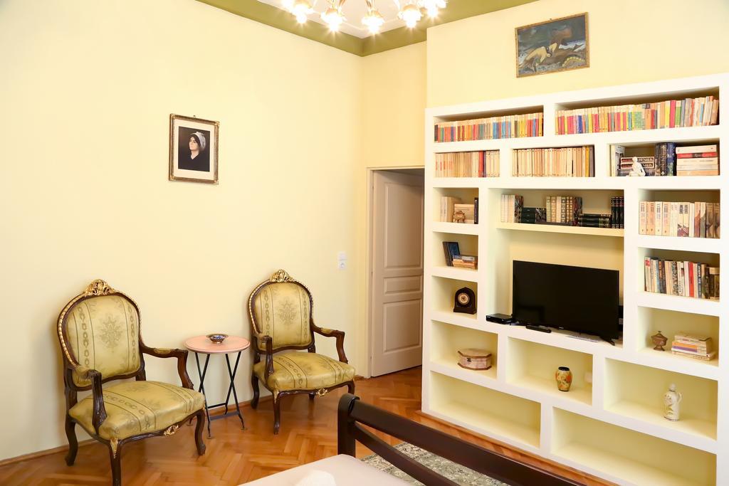Casa Blanca Apartment Сибиу Екстериор снимка