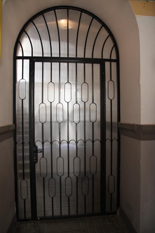 Casa Blanca Apartment Сибиу Екстериор снимка