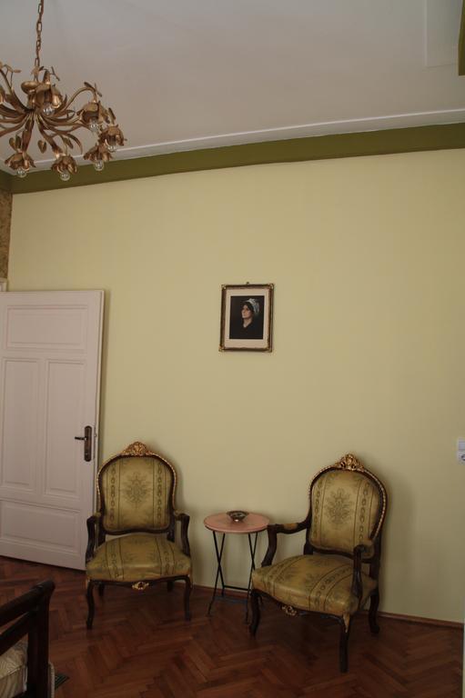 Casa Blanca Apartment Сибиу Екстериор снимка