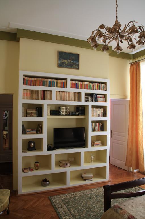 Casa Blanca Apartment Сибиу Екстериор снимка