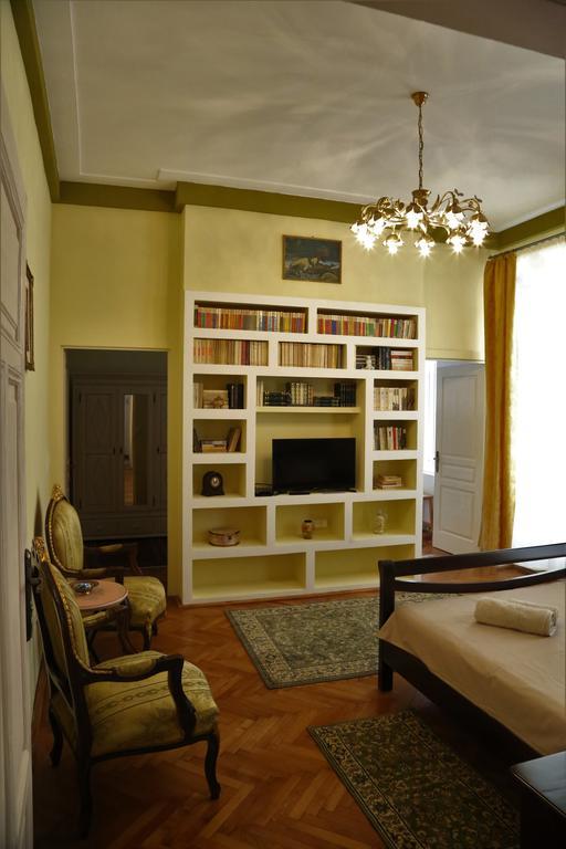 Casa Blanca Apartment Сибиу Екстериор снимка